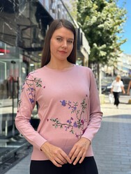 Toptan Kadın Triko Kazak Çiçek İşlemeli Pudra - 32347 | REEL TRİKO - Thumbnail