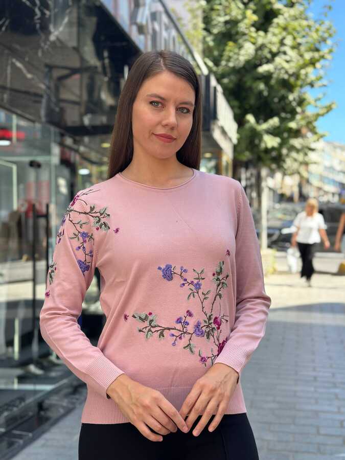 Reel Triko - Toptan Kadın Triko Kazak Çiçek İşlemeli Pudra - 32347 | REEL TRİKO