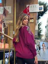 Toptan Kadın Triko Kazak Omuz Çiçek İşlemeli Fuşya - 31511 | REEL TRİKO - Thumbnail