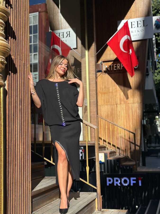 Reel Triko - Toptan Kadın Triko Kazak Taş Detaylı Siyah - 31798 | REEL TRİKO