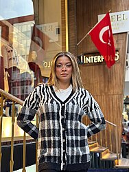 Wholesale Women’s Angora Knit Cardigan – Ecru/Black – 30587 | REEL TRİKO - 1
