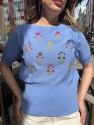 Wholesale Women's Knitted Sweater Floral Embroidered - Blue - 32567 | REEL TRİKO 1993 - Thumbnail