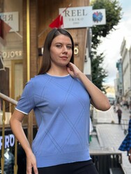 Wholesale Women's Crew Neck Knit Sweater - Blue & Ecru - 32097 | REEL TRİKO - Thumbnail